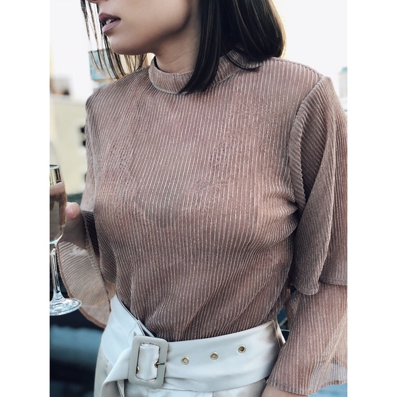 🆕Mara Sheer Rose Gold Bell Sleeve Top - Picture 8 of 8